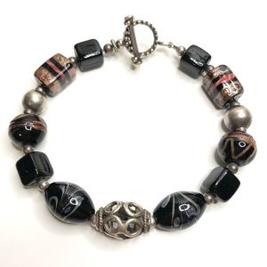 Trés Jolie Sterling Silver Bali bracelet 9.5”